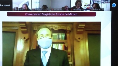 Dialoga Esteban Moctezuma Barragán, con supervisores, directores y maestros de Educación Básica del Estado de México.