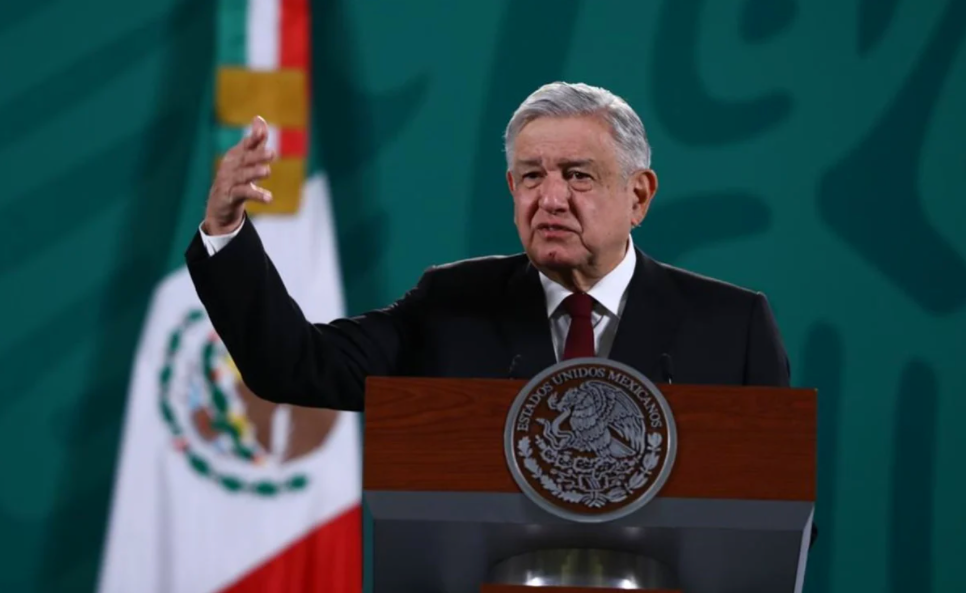 No estoy dispuesto a que se le cambie una coma a la iniciativa de Ley de la Industria Eléctrica: AMLO